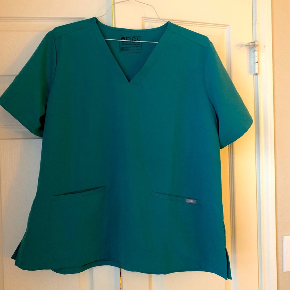 FIGS CASMA 3-POCKET SCRUB TOP-MARINE XXL